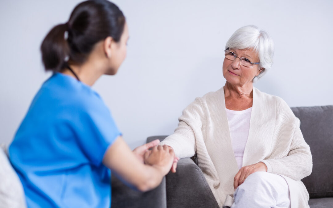 Caring for Seniors with Dementia: In-Home Strategies that Help